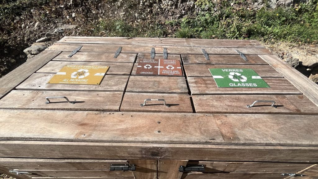 bac-restes-alimentaires-jardin-de-luiggi-2